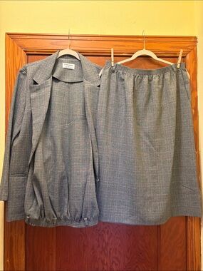 Alfred Dunner Gray Plaid Set, Jacket, Pants and Skirt